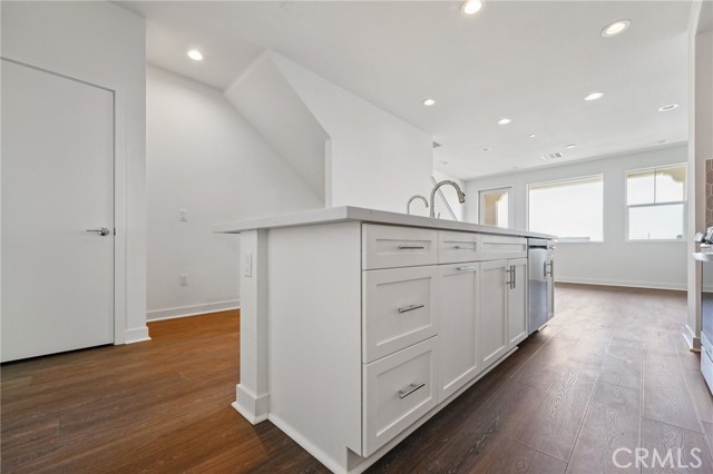 Detail Gallery Image 8 of 37 For 119 N First Ave, Upland,  CA 91786 - 3 Beds | 3/1 Baths