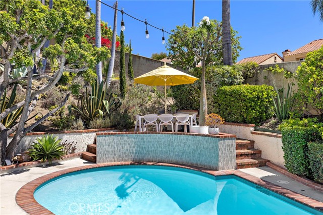 Detail Gallery Image 41 of 55 For 25962 Ernestine Ct, Laguna Hills,  CA 92653 - 3 Beds | 2/1 Baths