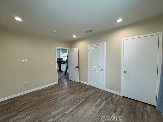 434 N Beachwood Drive, Burbank CA: https://media.crmls.org/medias/d2101a9d-e911-4337-915c-4d4e1425752a.jpg