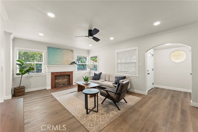Detail Gallery Image 9 of 29 For 13723 Pinney St, Pacoima,  CA 91331 - 4 Beds | 2 Baths