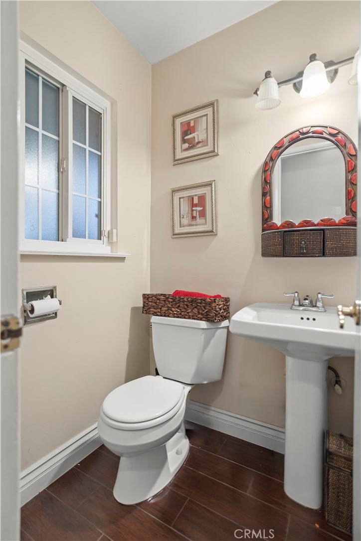 D2108E5A 5D6C 40A9 9099 Ba8649B29935 1811 Country Club, Bakersfield, Ca 93306 &Lt;Span Style='BackgroundColor:transparent;Padding:0Px;'&Gt; &Lt;Small&Gt; &Lt;I&Gt; &Lt;/I&Gt; &Lt;/Small&Gt;&Lt;/Span&Gt;