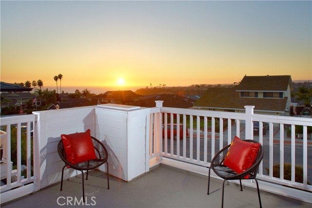 Detail Gallery Image 2 of 32 For 210 via Socorro, San Clemente,  CA 92672 - 4 Beds | 4/1 Baths