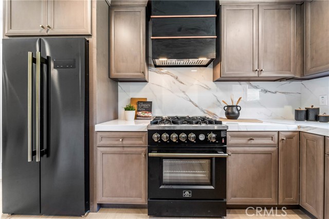 11 Rockrose Way, Irvine CA: https://media.crmls.org/medias/d210f695-da86-43a3-8dde-db1988ba6437.jpg