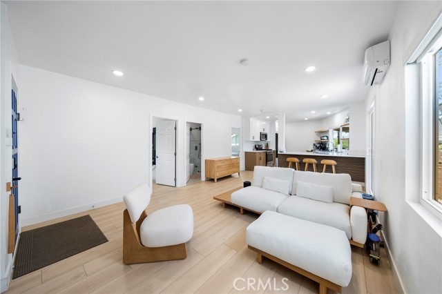 Detail Gallery Image 5 of 32 For 601 Orange Grove Ave, Alhambra,  CA 91803 - 2 Beds | 2 Baths