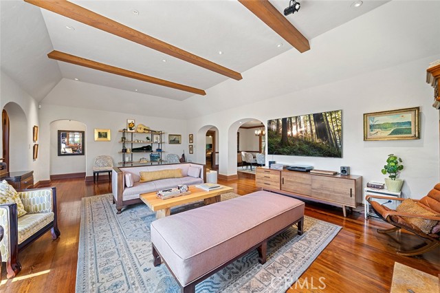 Detail Gallery Image 13 of 70 For 2285 E Orange Grove, Pasadena,  CA 91104 - 4 Beds | 4/1 Baths