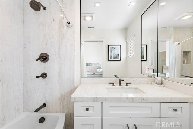 Detail Gallery Image 29 of 41 For 222 20th, Newport Beach,  CA 92663 - 3 Beds | 2 Baths