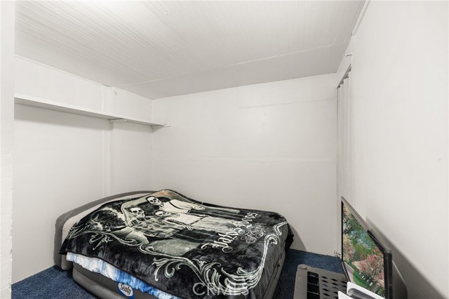 608 Western Avenue, San Bernardino CA: https://media.crmls.org/medias/d213aae8-afc8-4434-8387-3f2af2e8ccea.jpg