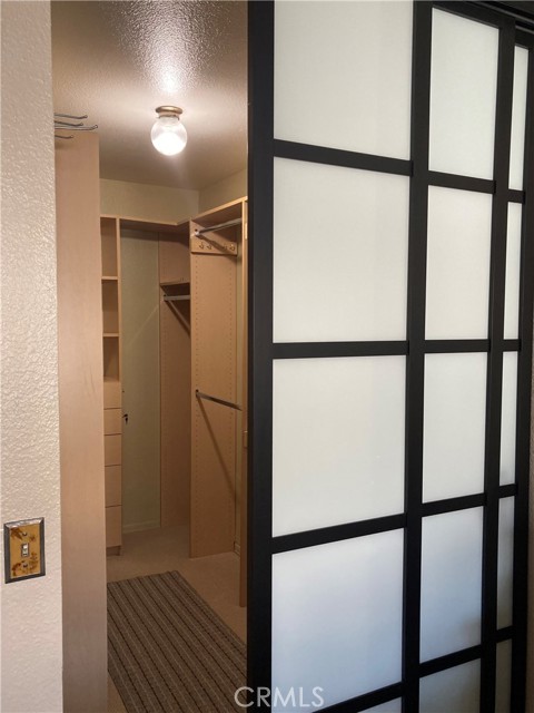 3800 STOCKER ST, View Park CA: https://media.crmls.org/medias/d2143a0d-6fd3-498d-ac0d-0fc5ae5758cd.jpg