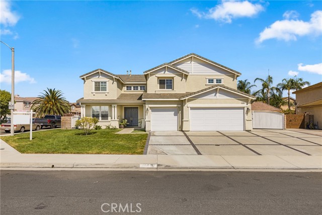 5764 Territory Lane, Eastvale CA: https://media.crmls.org/medias/d214672f-9853-41a6-b4c5-3fff26fe649a.jpg