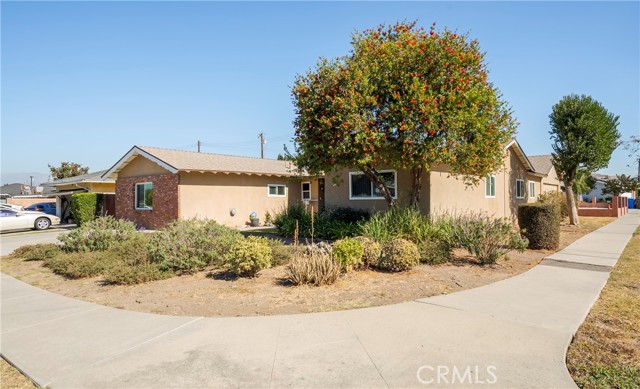 Detail Gallery Image 2 of 36 For 702 Helmsdale Ave, La Puente,  CA 91744 - 4 Beds | 2 Baths