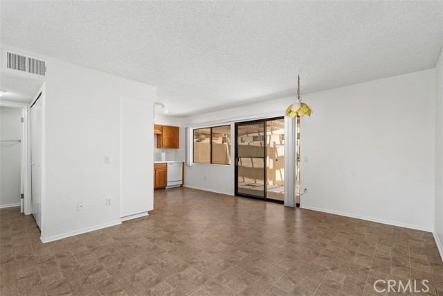 6150 Montecito Drive, Palm Springs CA: https://media.crmls.org/medias/d21599a9-c4df-471e-92d3-74697d2471ab.jpg