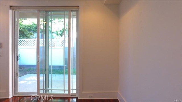 Detail Gallery Image 19 of 75 For 804 N Irena Ave #B,  Redondo Beach,  CA 90277 - 3 Beds | 2/1 Baths