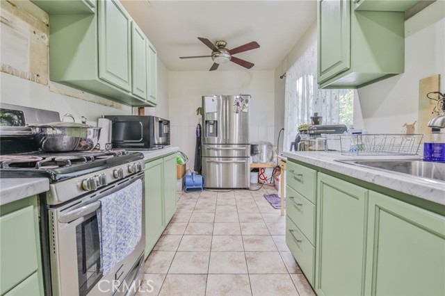 1727 Westwood Place, Pomona CA: https://media.crmls.org/medias/d215c71d-4593-4b78-bbd1-8b6904d57956.jpg