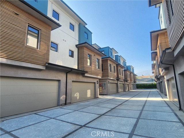 901 W Duarte Road, Arcadia CA: https://media.crmls.org/medias/d215de18-5622-4438-8037-2191dc66af24.jpg