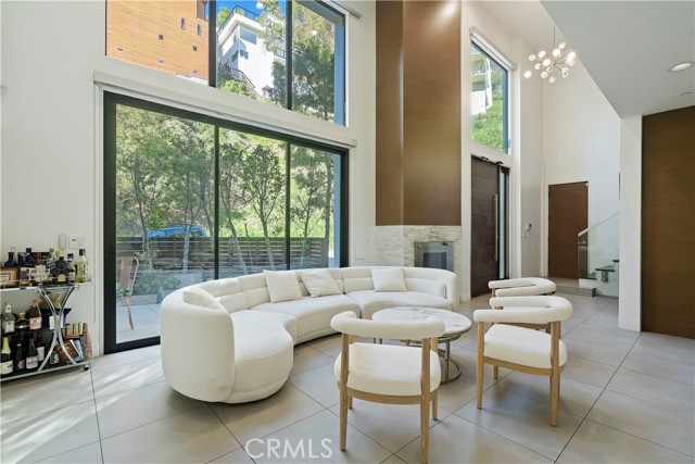 1414 Dawnridge Drive, Beverly Hills CA: https://media.crmls.org/medias/d2160c47-ec6b-43b4-b930-171131d8b0fc.jpg