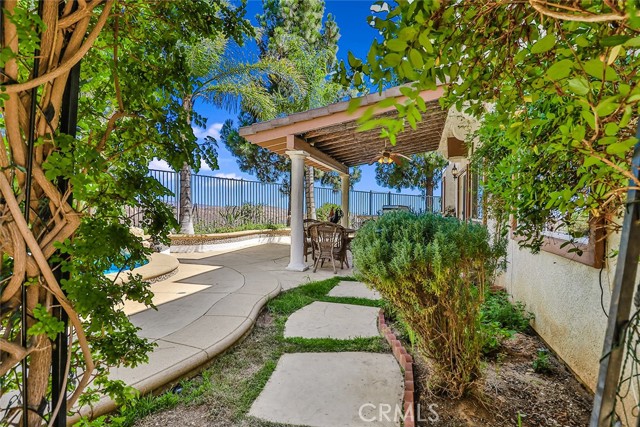 Detail Gallery Image 50 of 61 For 13910 Mountain View Pl, Sylmar,  CA 91342 - 5 Beds | 3 Baths