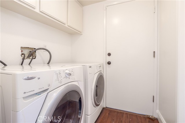 Detail Gallery Image 28 of 34 For 9155 Noble, North Hills,  CA 91343 - 4 Beds | 3 Baths