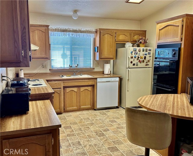 Detail Gallery Image 5 of 32 For 24414 University Ave #71,  Loma Linda,  CA 92354 - 2 Beds | 2 Baths
