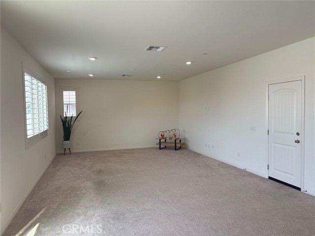 6598 Smith Rock Court, Jurupa Valley CA: https://media.crmls.org/medias/d218e51b-d4e2-4275-b971-9bfffb1a26ee.jpg