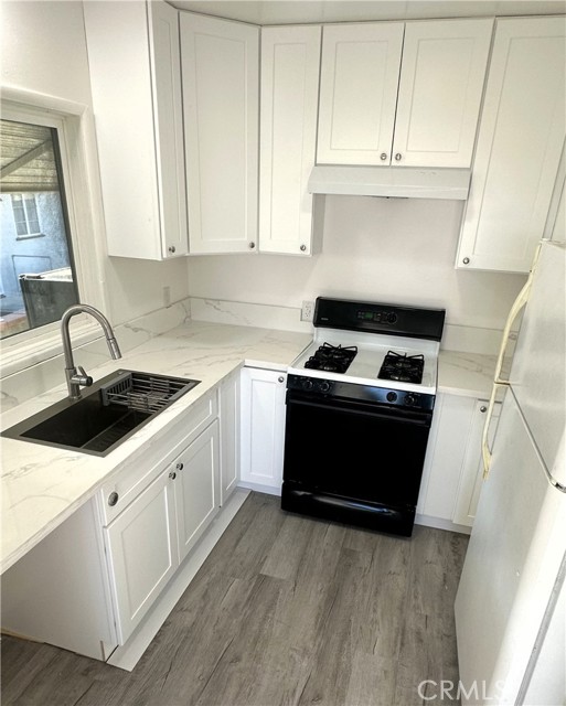 Detail Gallery Image 3 of 10 For 735 Barris, Fullerton,  CA 92832 - – Beds | – Baths