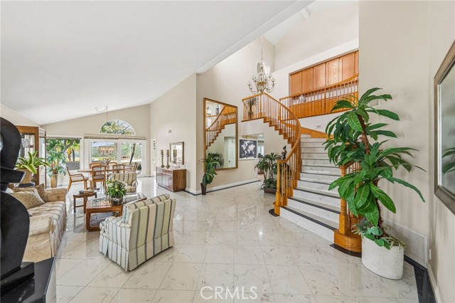 Detail Gallery Image 14 of 61 For 27 Mirador, Irvine,  CA 92612 - 3 Beds | 2/1 Baths