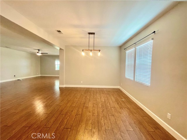 Detail Gallery Image 12 of 57 For 39326 Shree Rd, Temecula,  CA 92591 - 4 Beds | 3 Baths