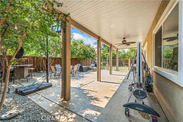 Detail Gallery Image 27 of 41 For 1353 Mistletoe Dr, Beaumont,  CA 92223 - 4 Beds | 3 Baths