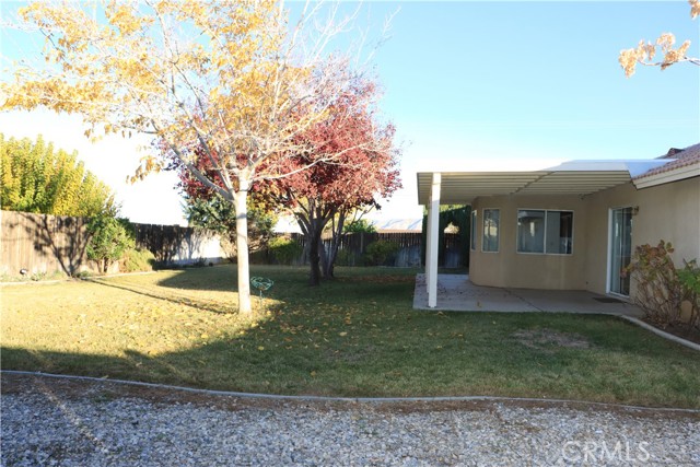 15742 Muscatel, Hesperia CA: https://media.crmls.org/medias/d21e09e8-91ab-4bb4-baec-a11af46916b6.jpg