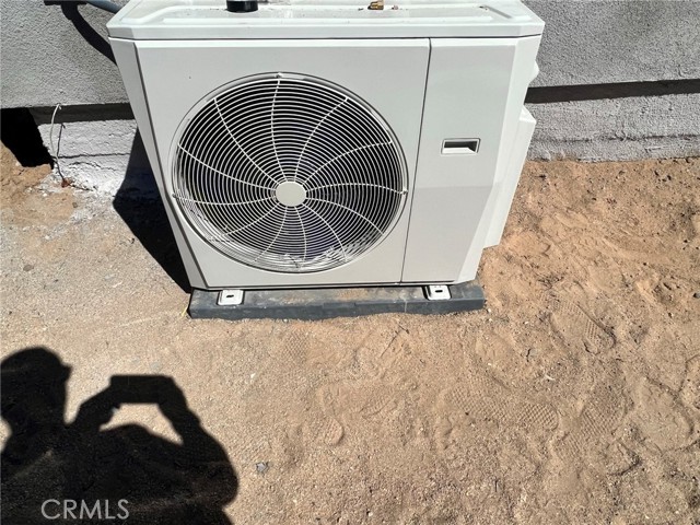 Detail Gallery Image 4 of 19 For 6104 Chia Ave, Twentynine Palms,  CA 92277 - 2 Beds | 1 Baths