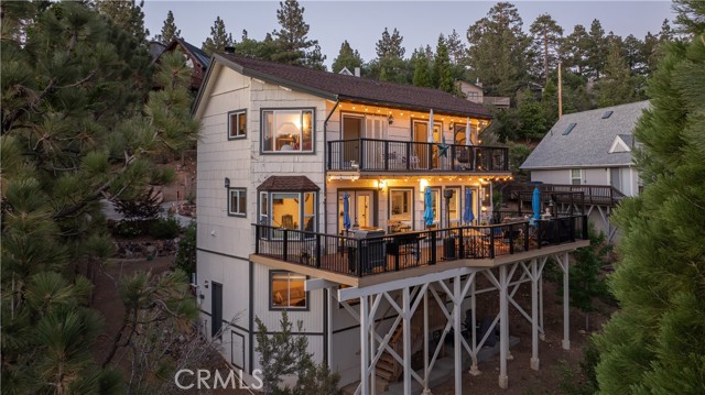 43811 Canyon Crest Drive, Big Bear Lake CA: https://media.crmls.org/medias/d21e94db-f78f-4d8f-932d-794361eea073.jpg