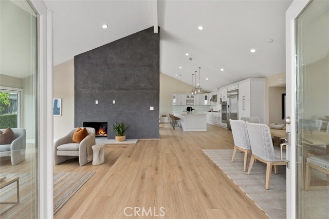 625 Calle Miguel, San Clemente CA: https://media.crmls.org/medias/d21edee5-53b2-4d6f-8604-6573980d00b3.jpg