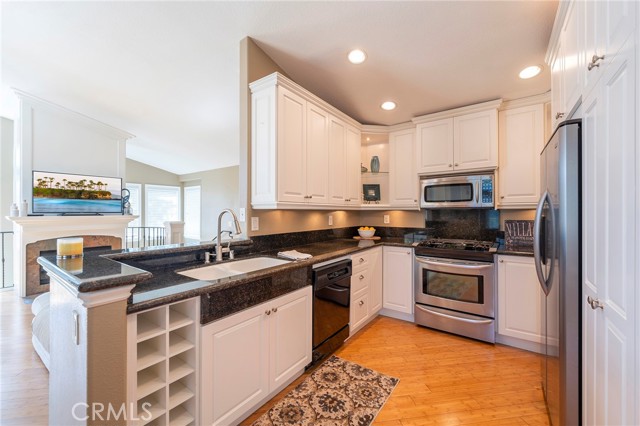 Detail Gallery Image 13 of 54 For 12 Hillgate Pl, Aliso Viejo,  CA 92656 - 2 Beds | 2 Baths