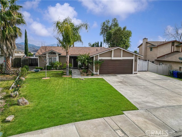 Detail Gallery Image 1 of 26 For 5955 Shepherd Dr, San Bernardino,  CA 92407 - 3 Beds | 2 Baths