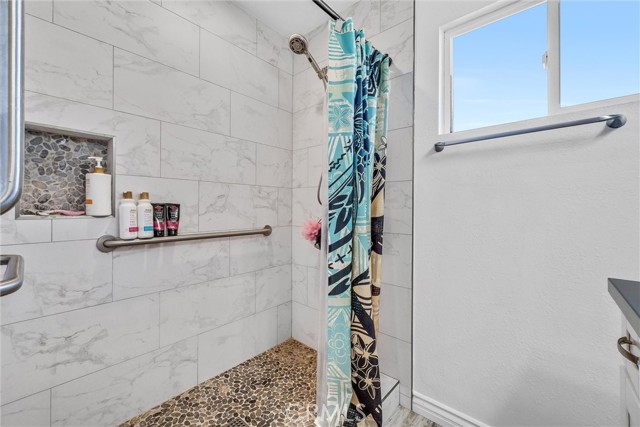 6220 Filkins Avenue, Rancho Cucamonga CA: https://media.crmls.org/medias/d21fd96f-fa2c-44ec-bd34-22d0e1f753c5.jpg