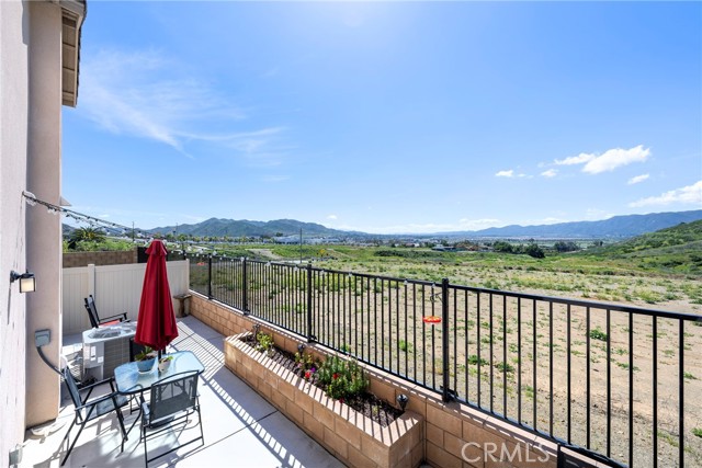 Detail Gallery Image 10 of 61 For 962 Helena, Lake Elsinore,  CA 92530 - 3 Beds | 2/1 Baths