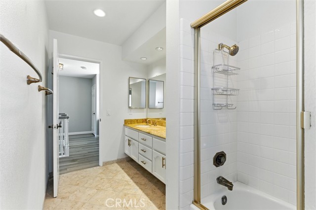 17826 Osage Avenue, Torrance CA: https://media.crmls.org/medias/d220e72b-4048-481c-aa68-819244cc4846.jpg