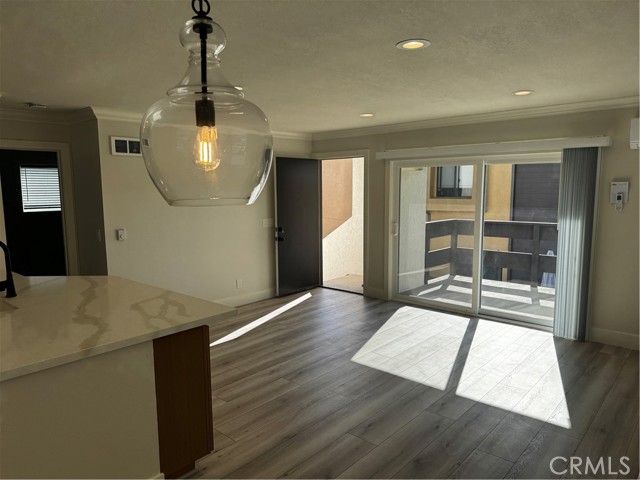 Detail Gallery Image 6 of 24 For 16582 Jib Cir #4,  Huntington Beach,  CA 92649 - 1 Beds | 1 Baths