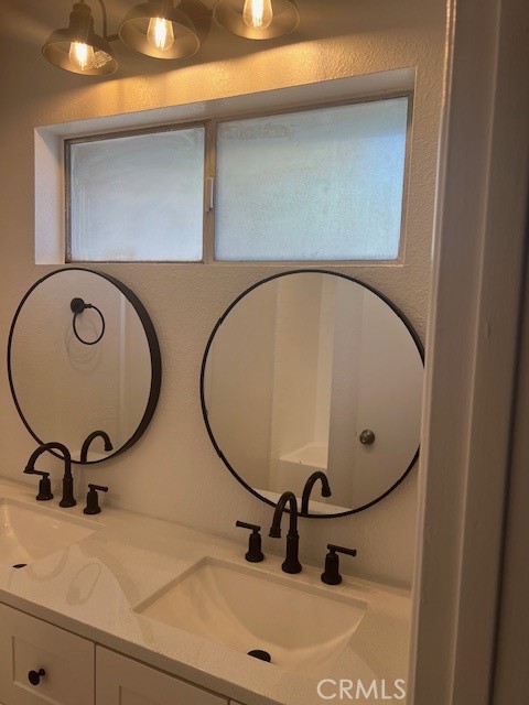 MLS #OC25270117 image #10