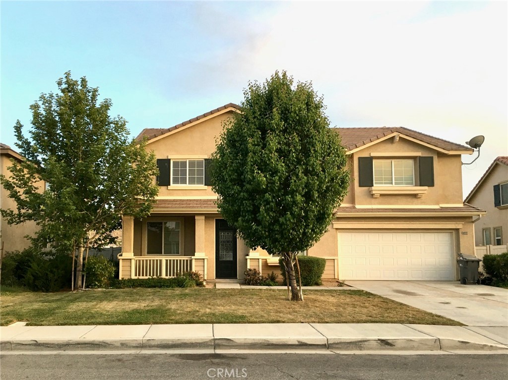 2330 W Avenue P12