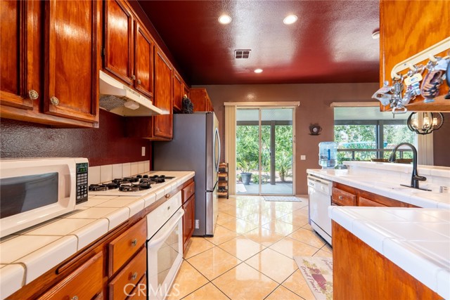 22670 Downing Street, Moreno Valley CA: https://media.crmls.org/medias/d2228c0c-74c0-4b5a-bf45-6734498f8f6f.jpg