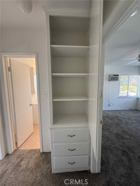 1806 Tamerlane Drive, Glendale CA: https://media.crmls.org/medias/d2240ff5-7c28-4dca-89ec-f7bdaef3a679.jpg