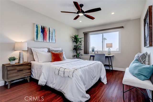 1707 Pacific Coast Highway, Hermosa Beach, California 90254, 2 Bedrooms Bedrooms, ,2 BathroomsBathrooms,Residential,Sold,Pacific Coast,SB23158595