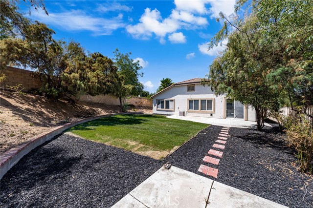 Detail Gallery Image 34 of 49 For 32106 Poppy Way, Lake Elsinore,  CA 92532 - 3 Beds | 2 Baths