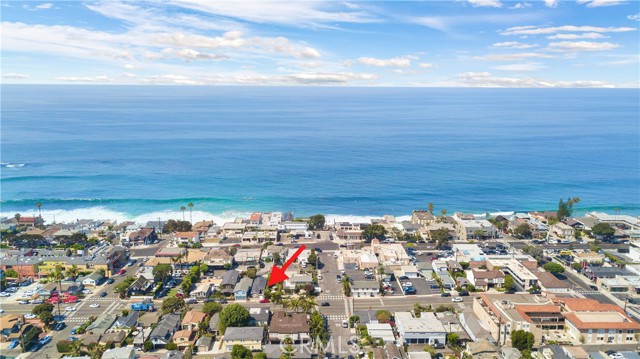 1029 Glenneyre Street, Laguna Beach CA: https://media.crmls.org/medias/d22821ea-a361-4d03-ab75-77d8f2391781.jpg