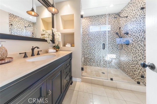 Detail Gallery Image 49 of 74 For 2950 N Lincoln St, Burbank,  CA 91504 - 3 Beds | 2 Baths