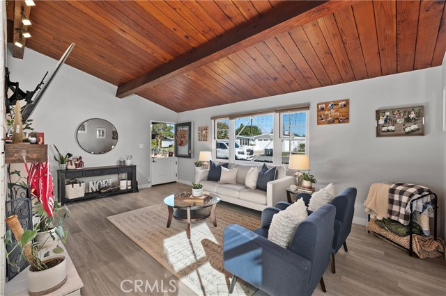 Detail Gallery Image 9 of 51 For 333 Walnut, Costa Mesa,  CA 92627 - 3 Beds | 2 Baths