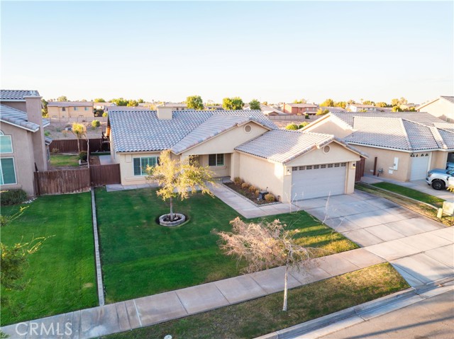 Detail Gallery Image 2 of 25 For 2720 Wensley Ave, El Centro,  CA 92243 - 4 Beds | 2 Baths
