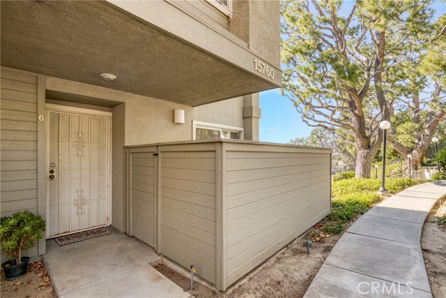 Detail Gallery Image 2 of 39 For 15760 Midwood, Granada Hills,  CA 91344 - 3 Beds | 3 Baths