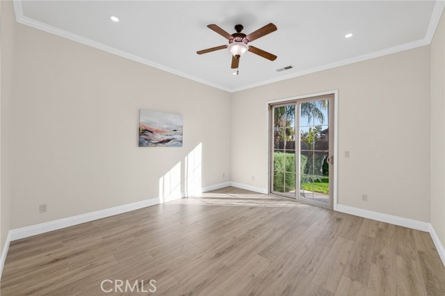 Detail Gallery Image 28 of 44 For 1563 E via Mirasol, Fresno,  CA 93730 - 4 Beds | 3 Baths