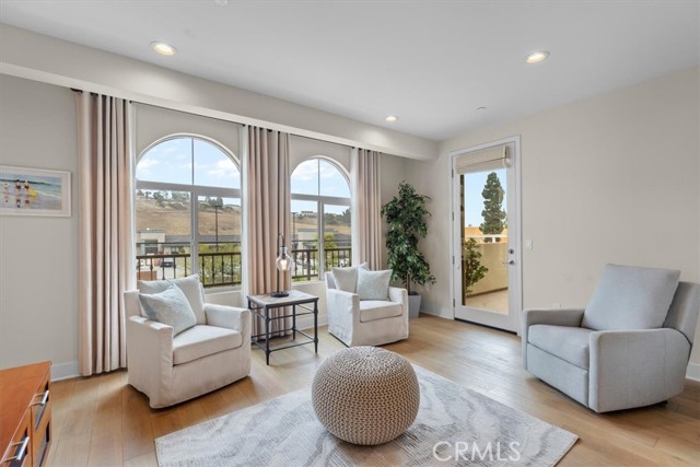 Detail Gallery Image 6 of 21 For 627 Deep Valley Dr #114,  Rolling Hills Estates,  CA 90274 - 1 Beds | 1 Baths